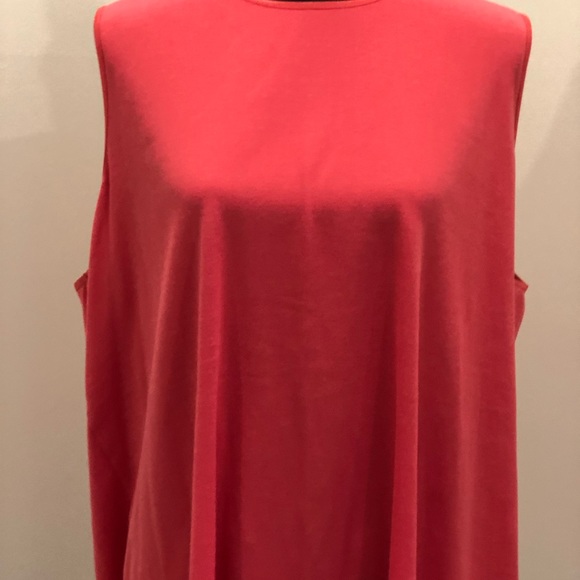 Tanks-multiple colors - Picture 2 of 5